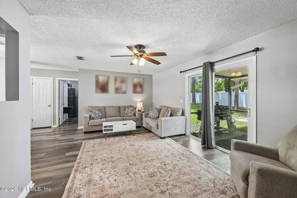 2702 Pinewood Boulevard N Middleburg FL 32068
