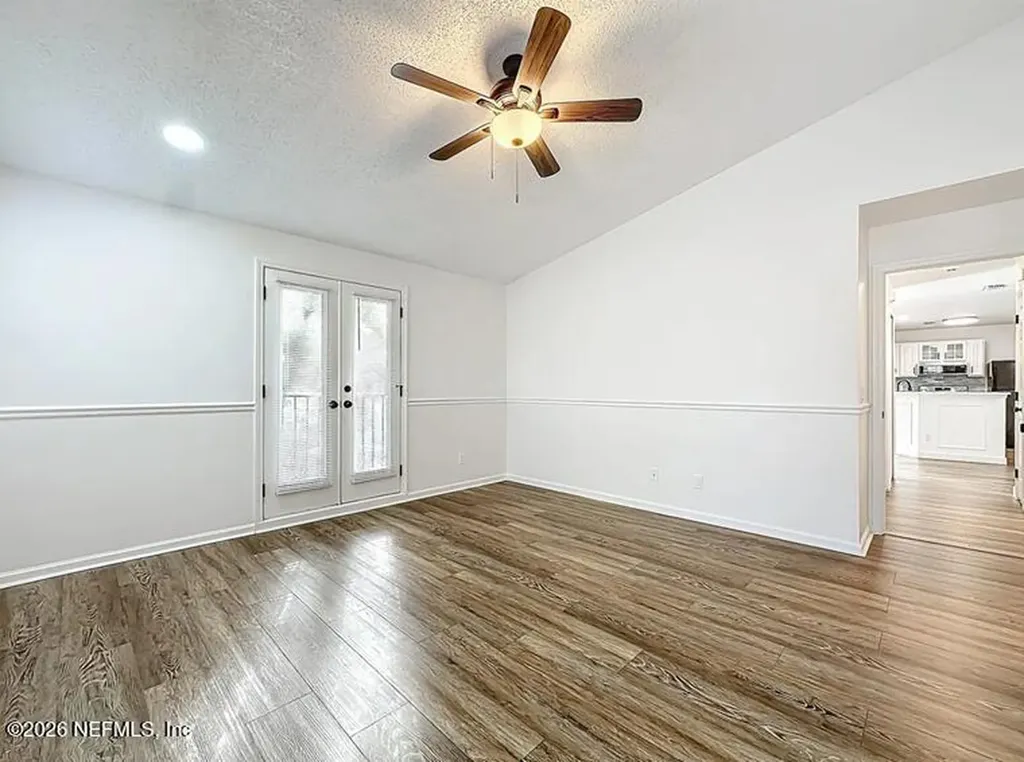 13715 Richmond Park Drive N Jacksonville FL 32224