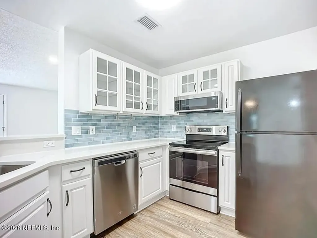 13715 Richmond Park Drive N Jacksonville FL 32224