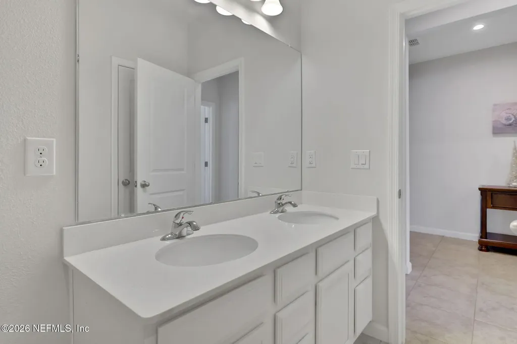1064 Victoria Hills Court Jacksonville FL 32221