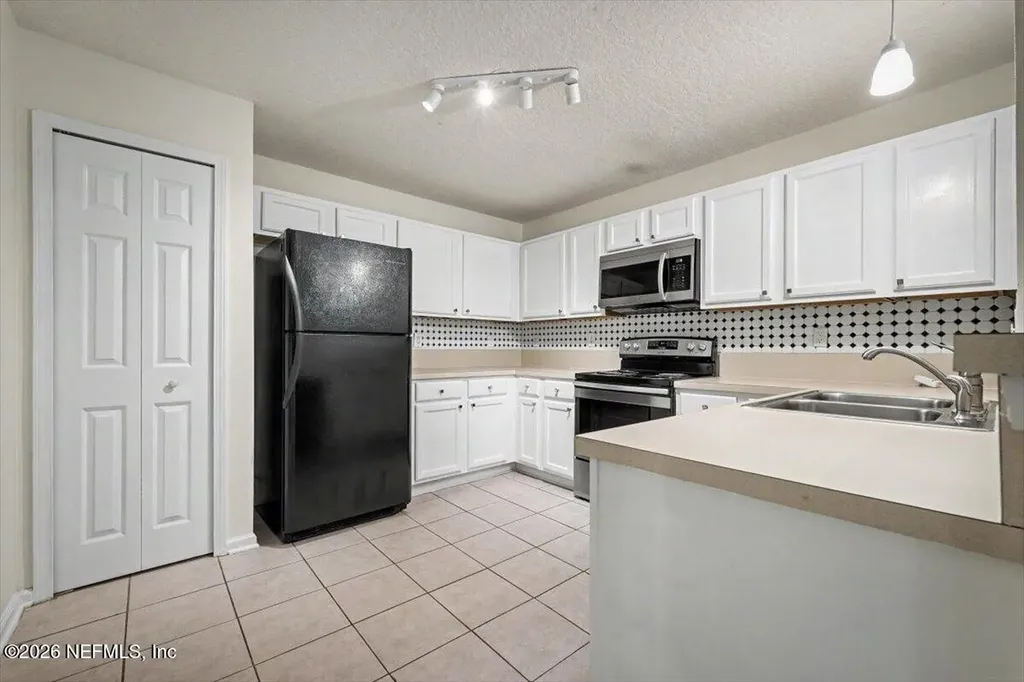 7920 Merrill Road Jacksonville FL 32277