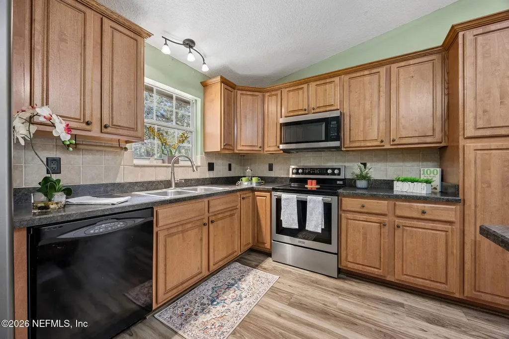 4296 Banks Road Middleburg FL 32068