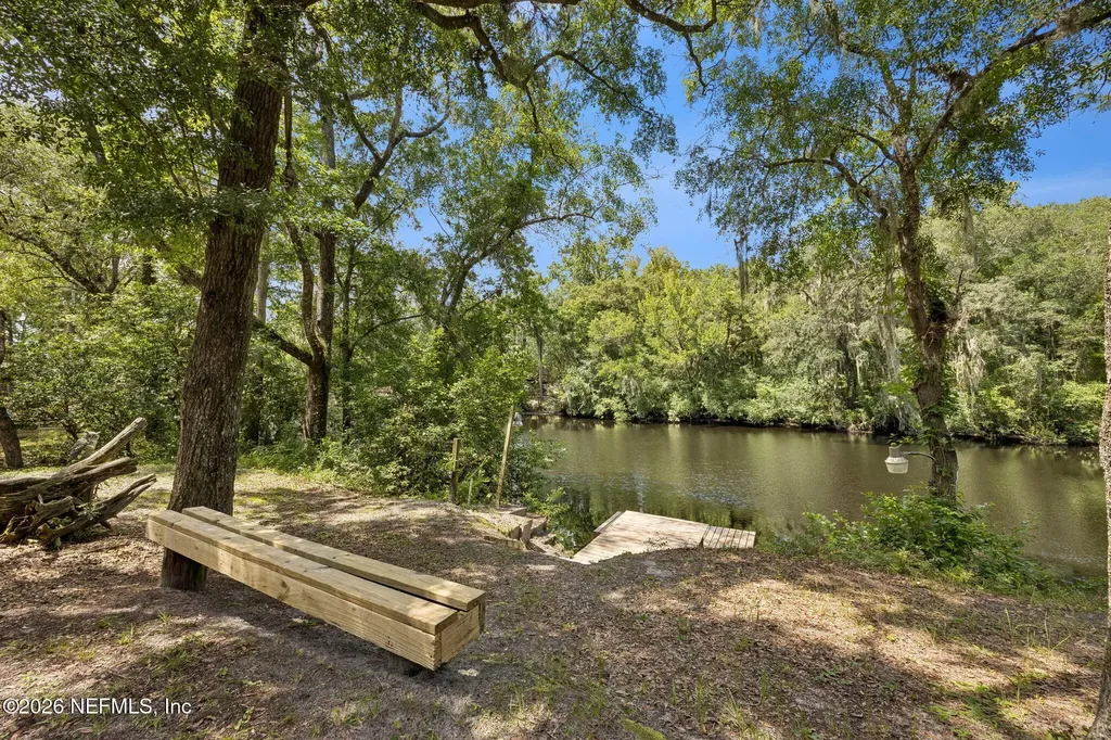 4296 Banks Road Middleburg FL 32068