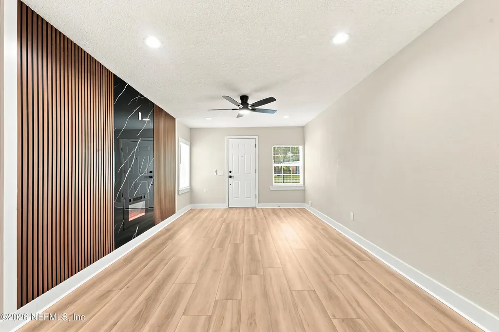5331 N North River Road Jacksonville FL 32211