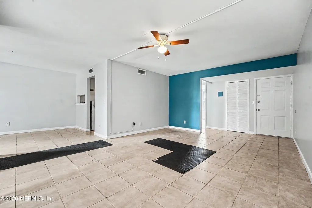 4334 S Plaza Gate Lane Jacksonville FL 32217