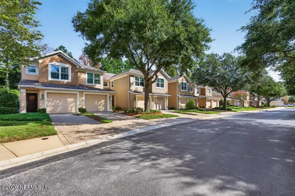 8573 Little Swift Circle Jacksonville FL 32256