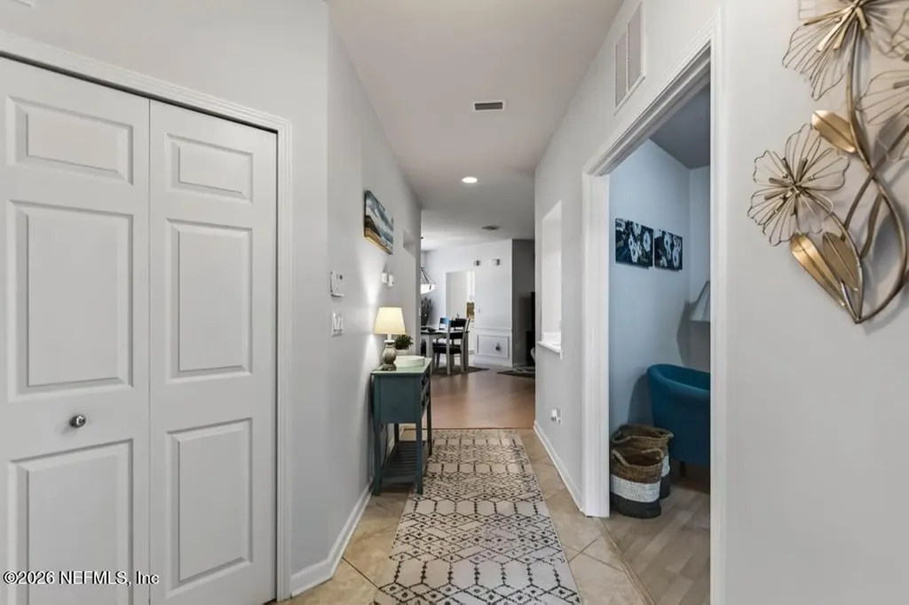 8573 Little Swift Circle Jacksonville FL 32256