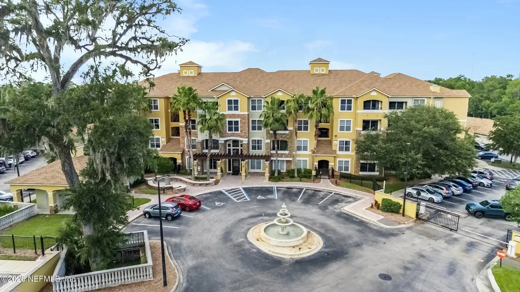 8539 Gate Parkway Jacksonville FL 32216