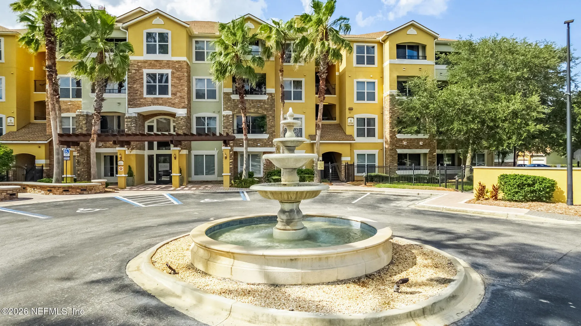 8539 Gate Parkway Jacksonville FL 32216