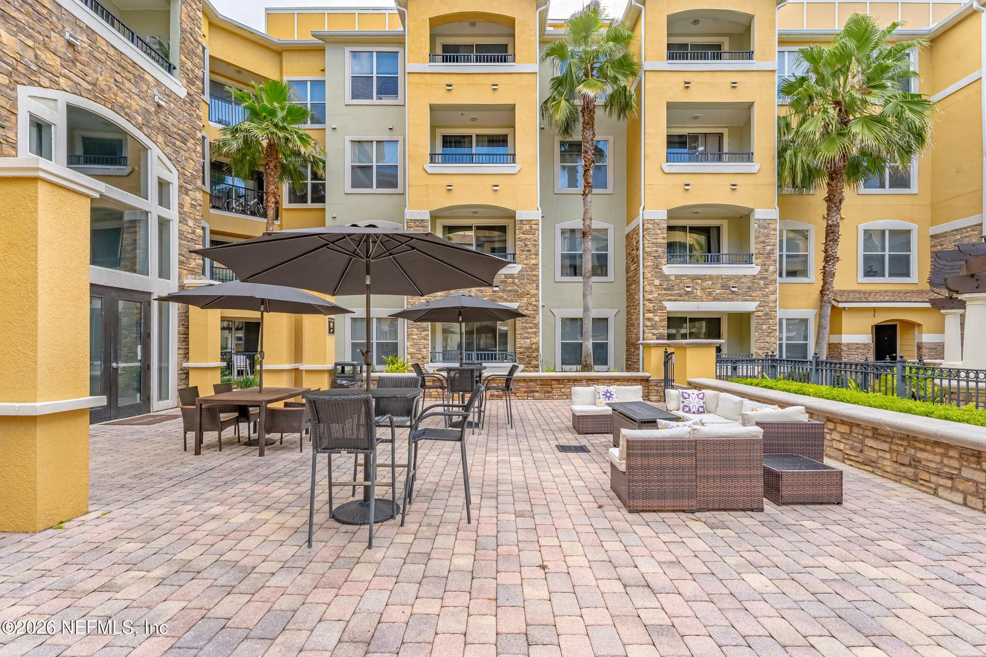 8539 Gate Parkway Jacksonville FL 32216