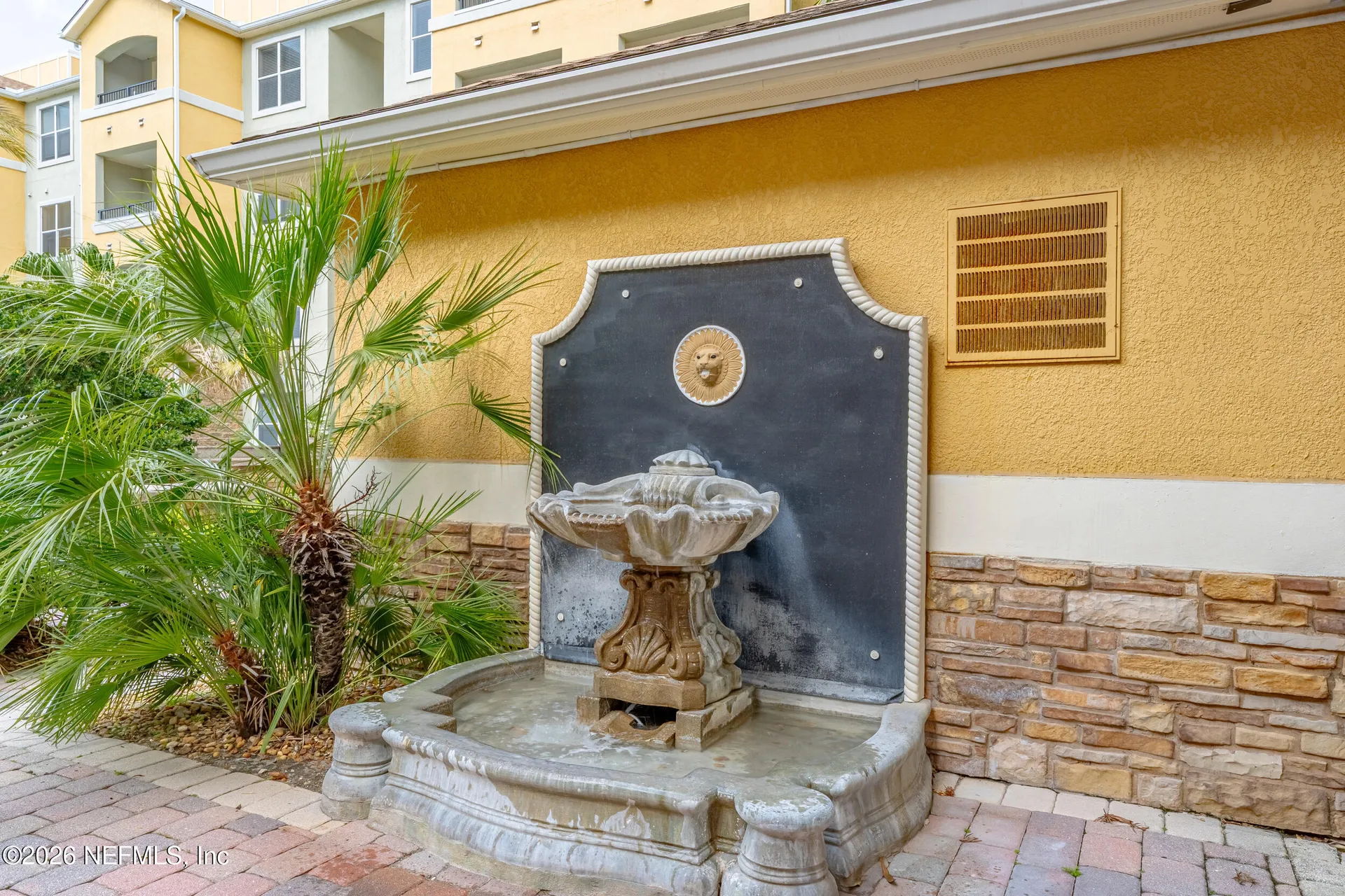 8539 Gate Parkway Jacksonville FL 32216