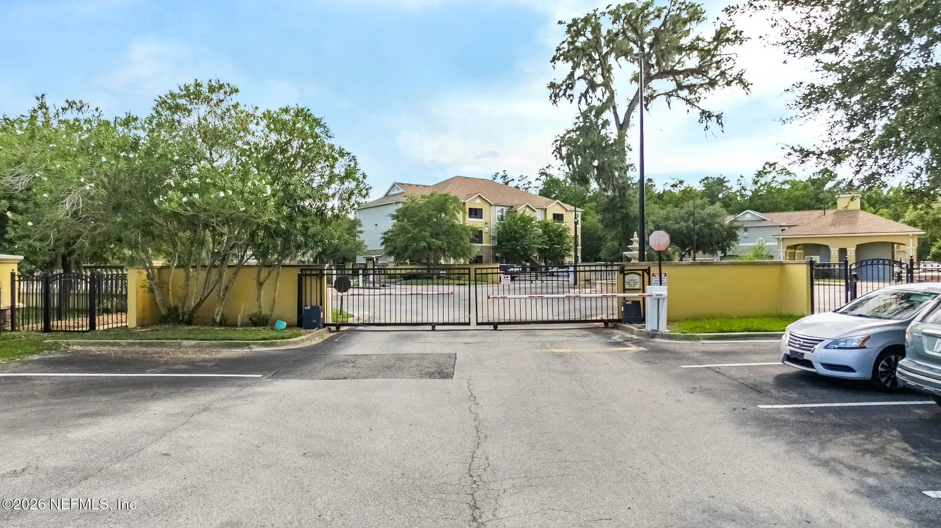 8539 Gate Parkway Jacksonville FL 32216