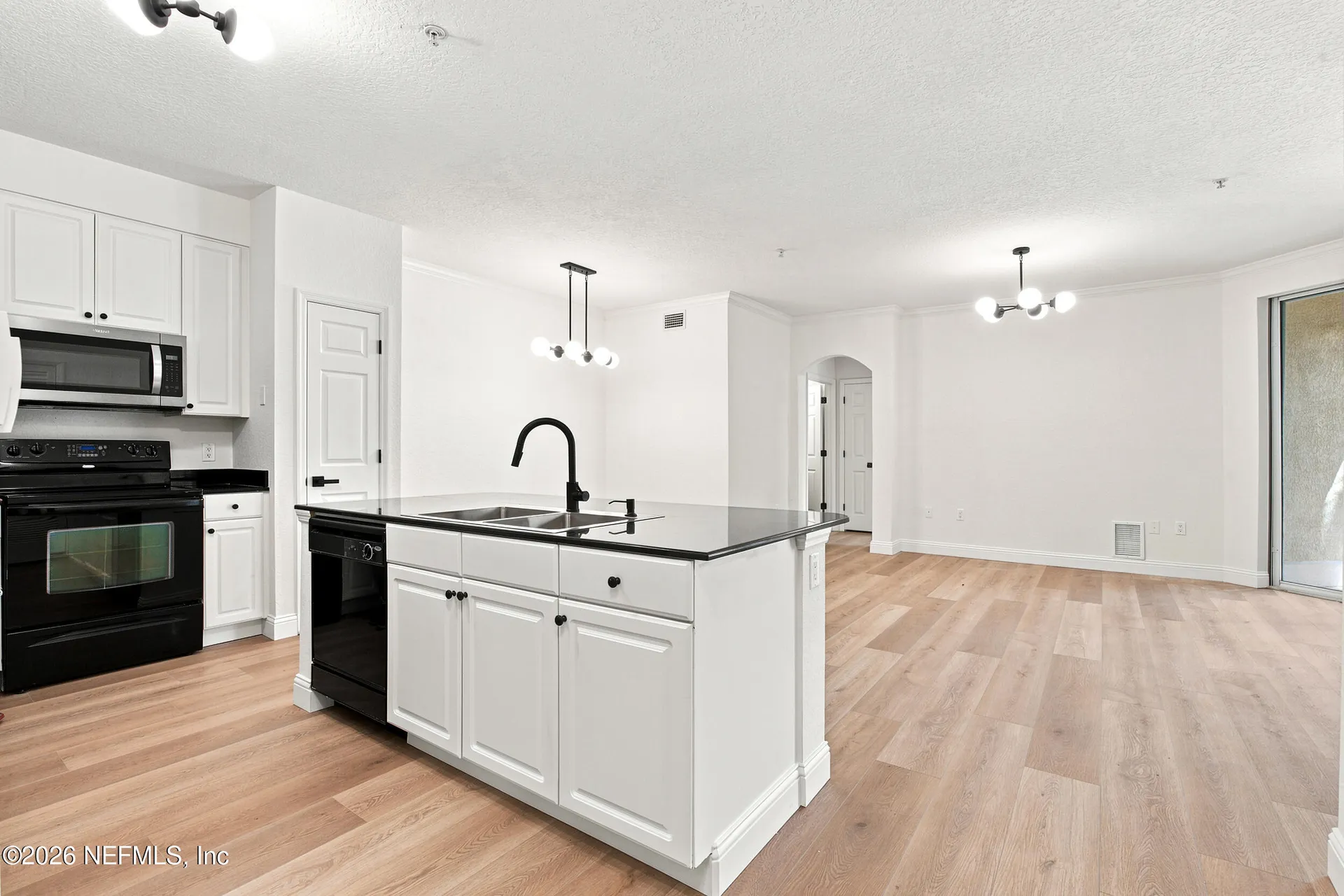 8539 Gate Parkway Jacksonville FL 32216