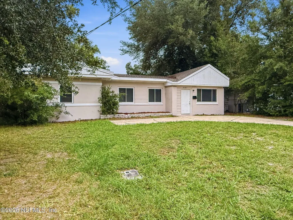 5207 Janice Circle S Jacksonville FL 32210