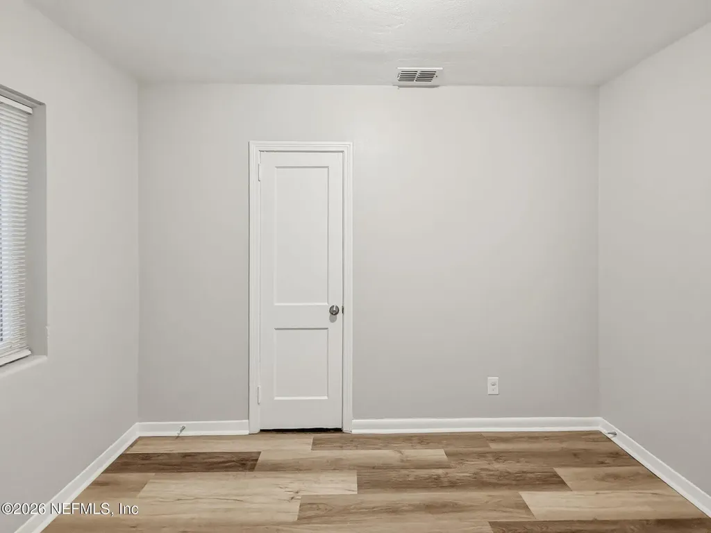 5207 Janice Circle S Jacksonville FL 32210