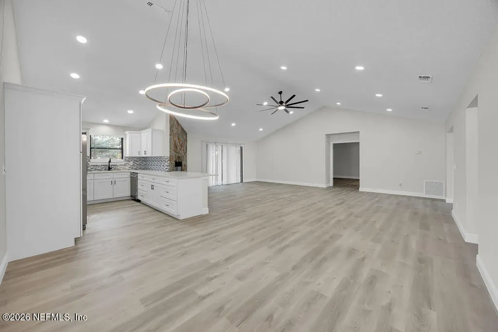 8423 Chason Road E Jacksonville FL 32244