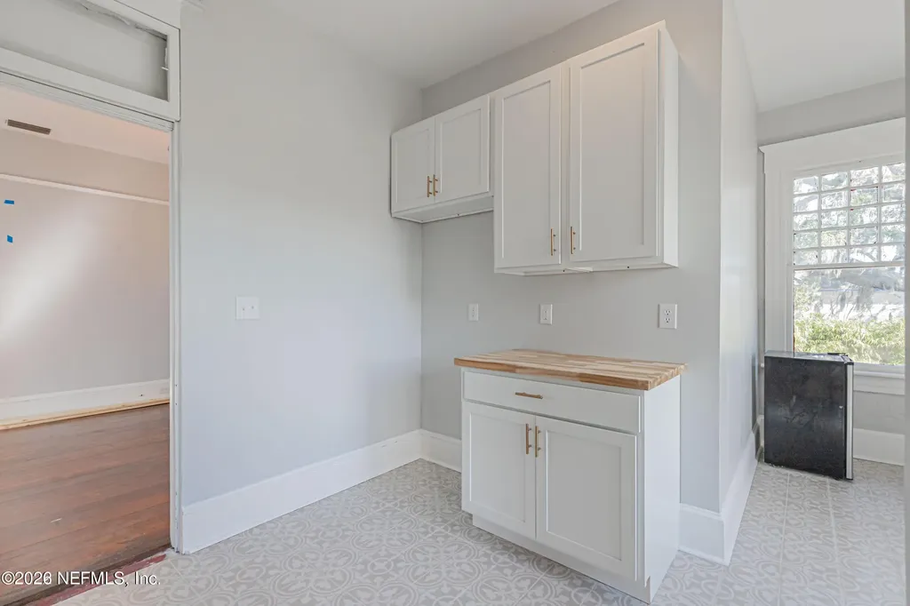 1627-1629 Laura Street Jacksonville FL 32206