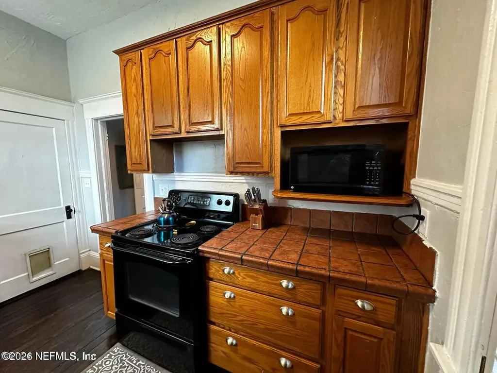 1627-1629 Laura Street Jacksonville FL 32206