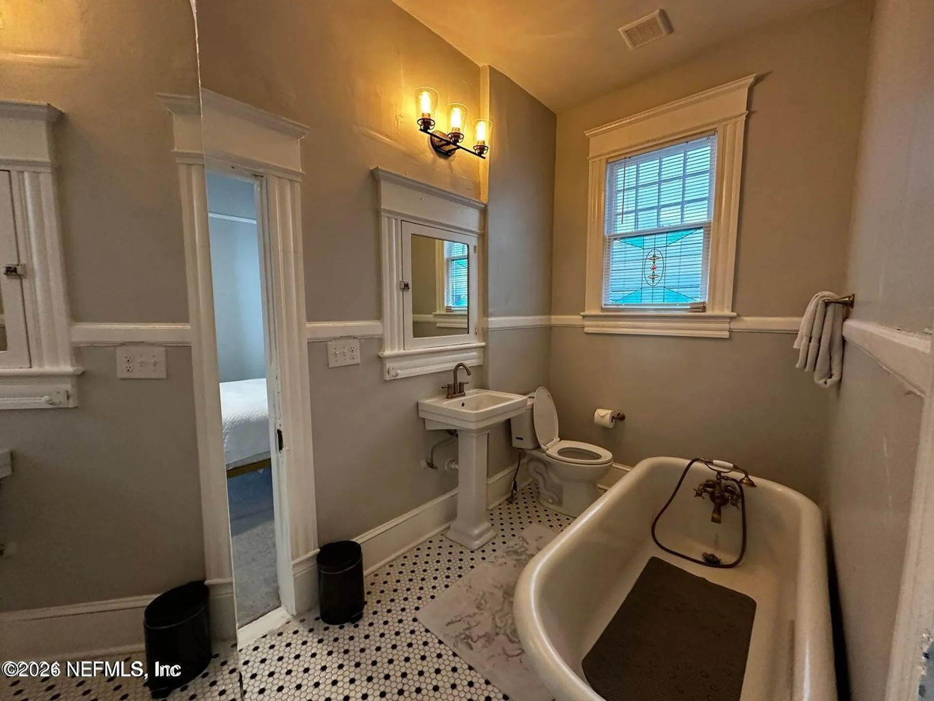 1627-1629 Laura Street Jacksonville FL 32206