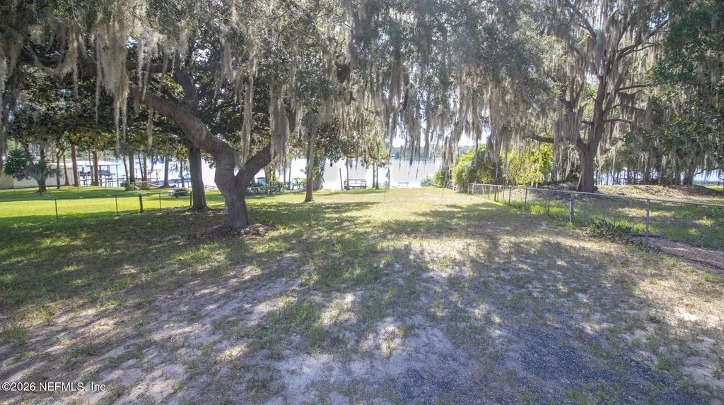 8443 Lily Lake Road Melrose FL 32666