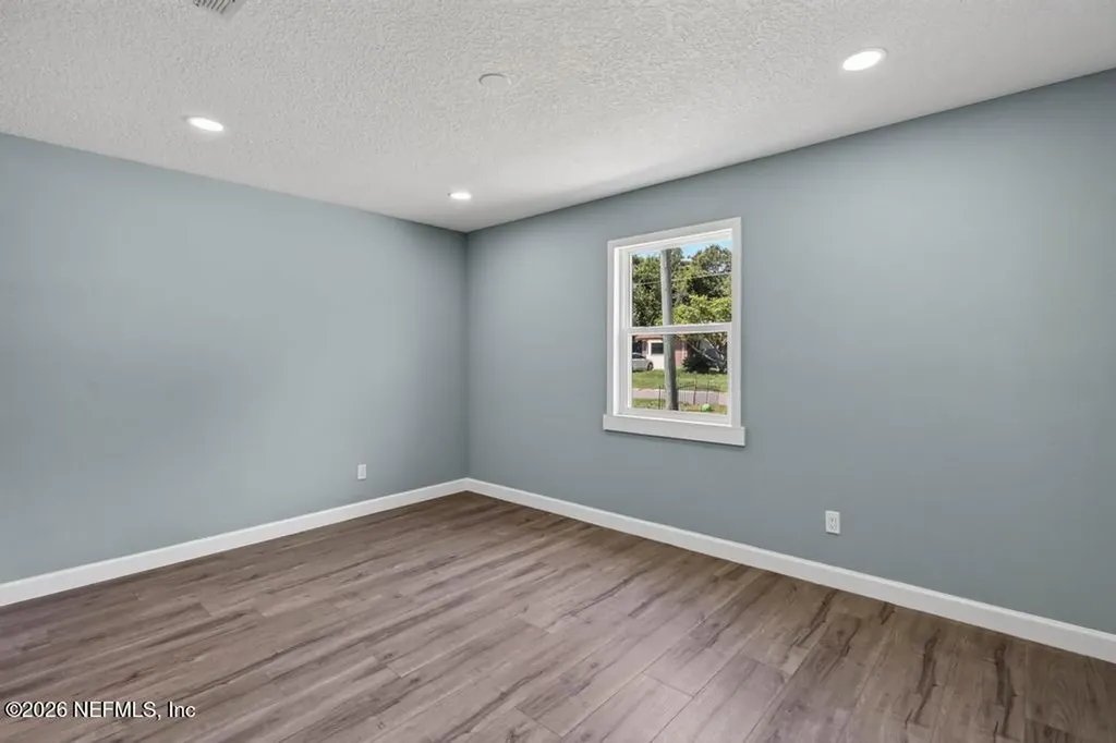 7427 John F Kennedy Drive W Jacksonville FL 32219