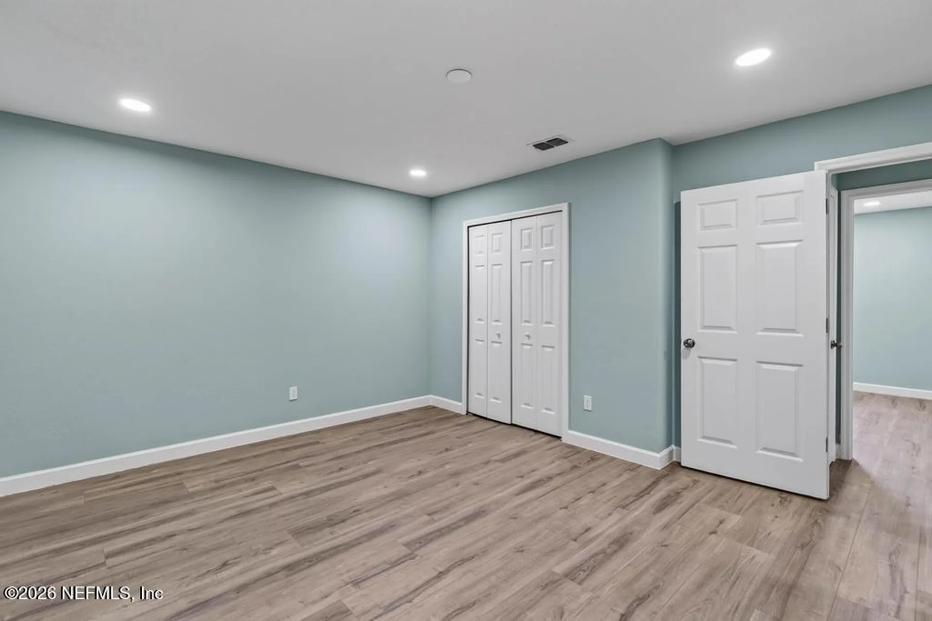 7427 John F Kennedy Drive W Jacksonville FL 32219