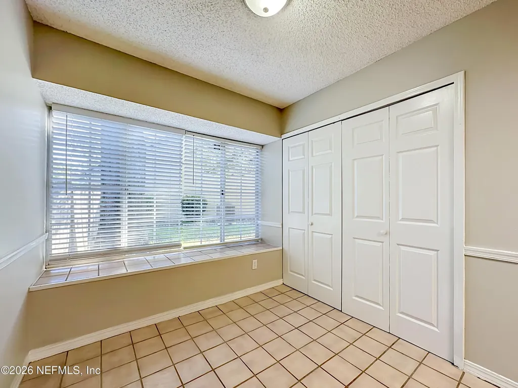 8174 Loch Lomond Lane Jacksonville FL 32244