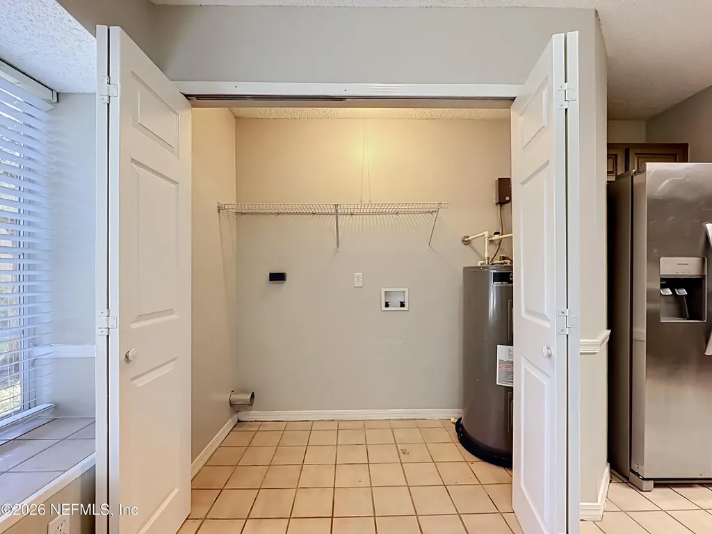 8174 Loch Lomond Lane Jacksonville FL 32244