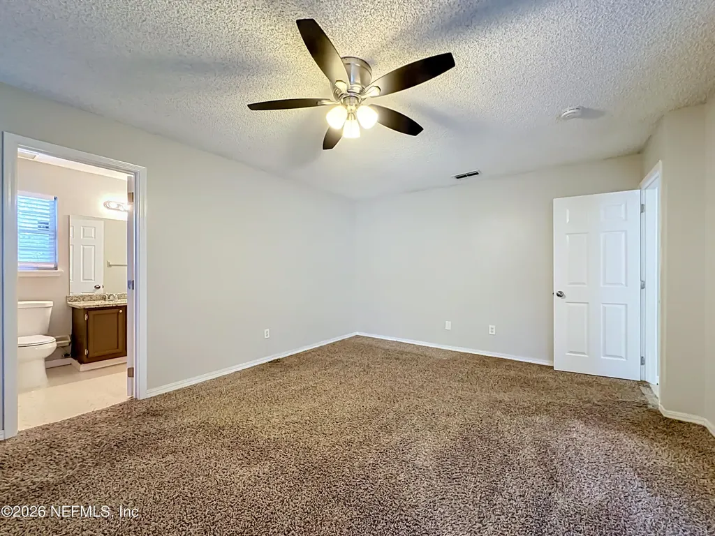 8174 Loch Lomond Lane Jacksonville FL 32244