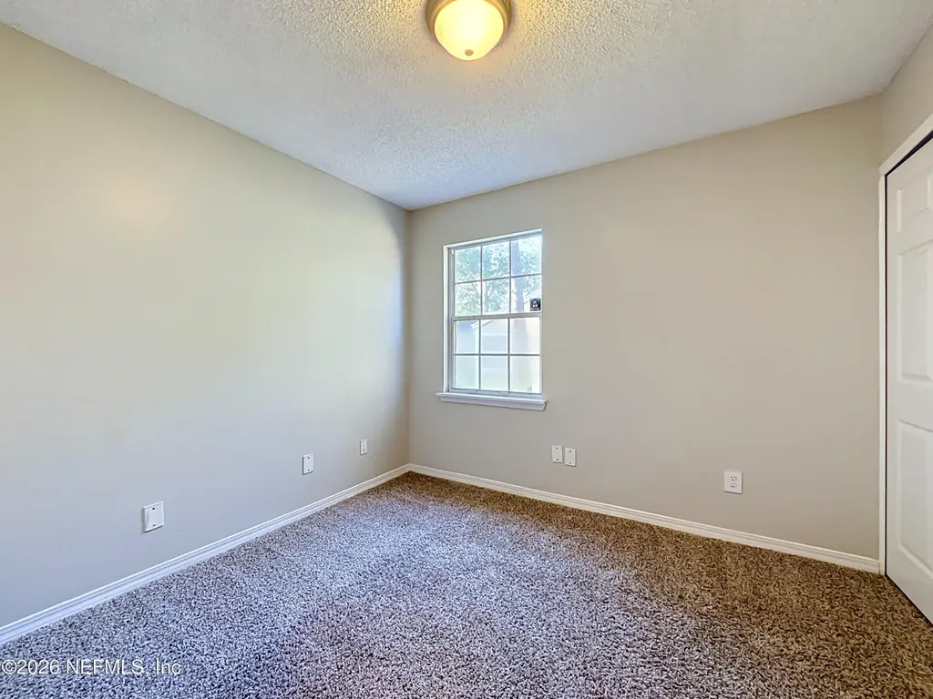 8174 Loch Lomond Lane Jacksonville FL 32244