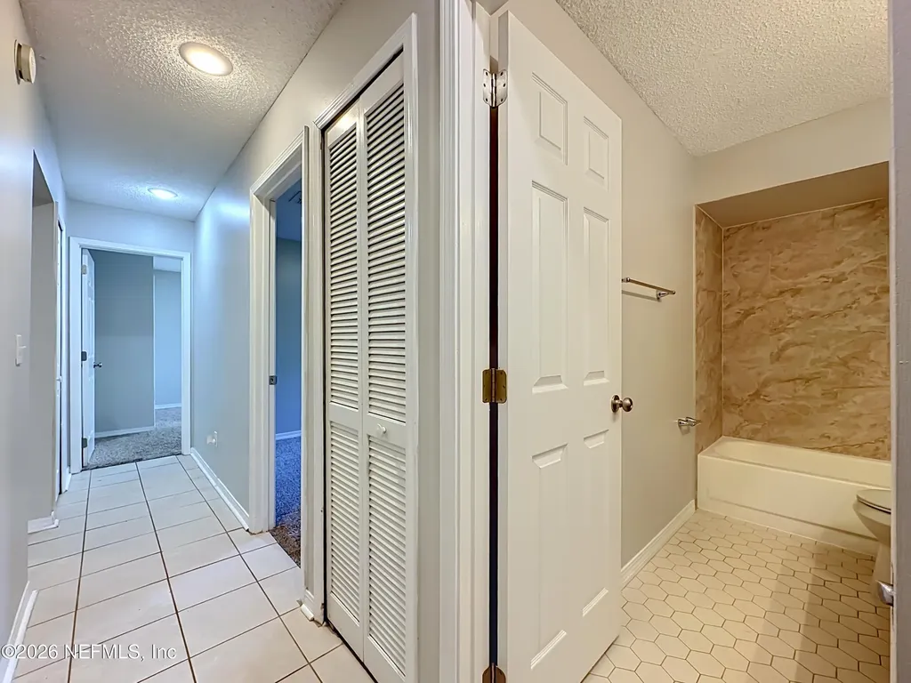 8174 Loch Lomond Lane Jacksonville FL 32244