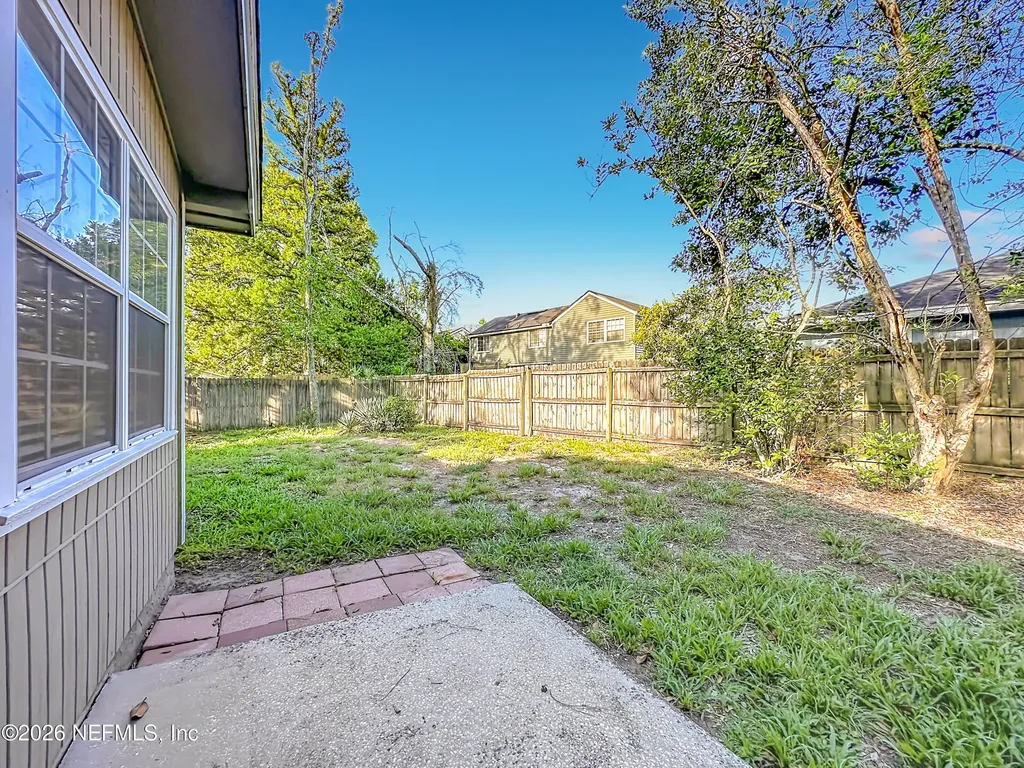 8174 Loch Lomond Lane Jacksonville FL 32244