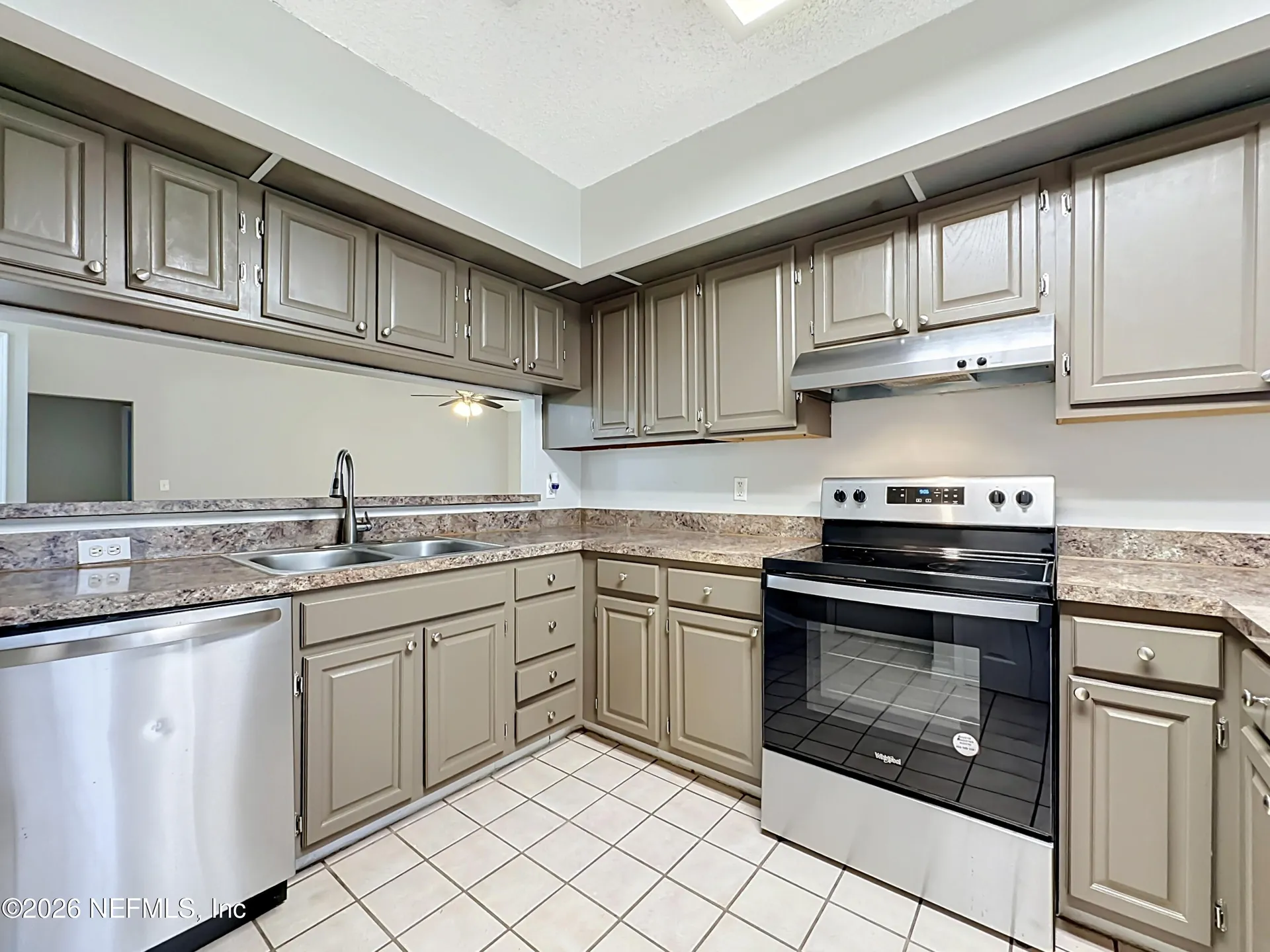 8174 Loch Lomond Lane Jacksonville FL 32244
