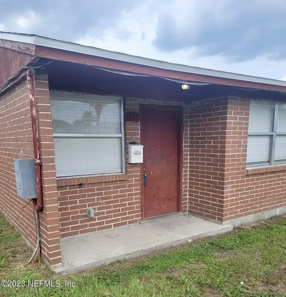 713 4th Avenue S Jacksonville Beach FL 32250