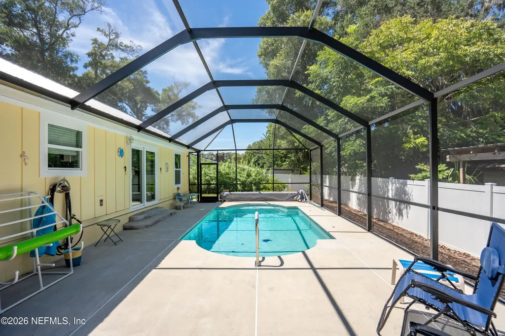 907 Queen Road St. Augustine FL 32086