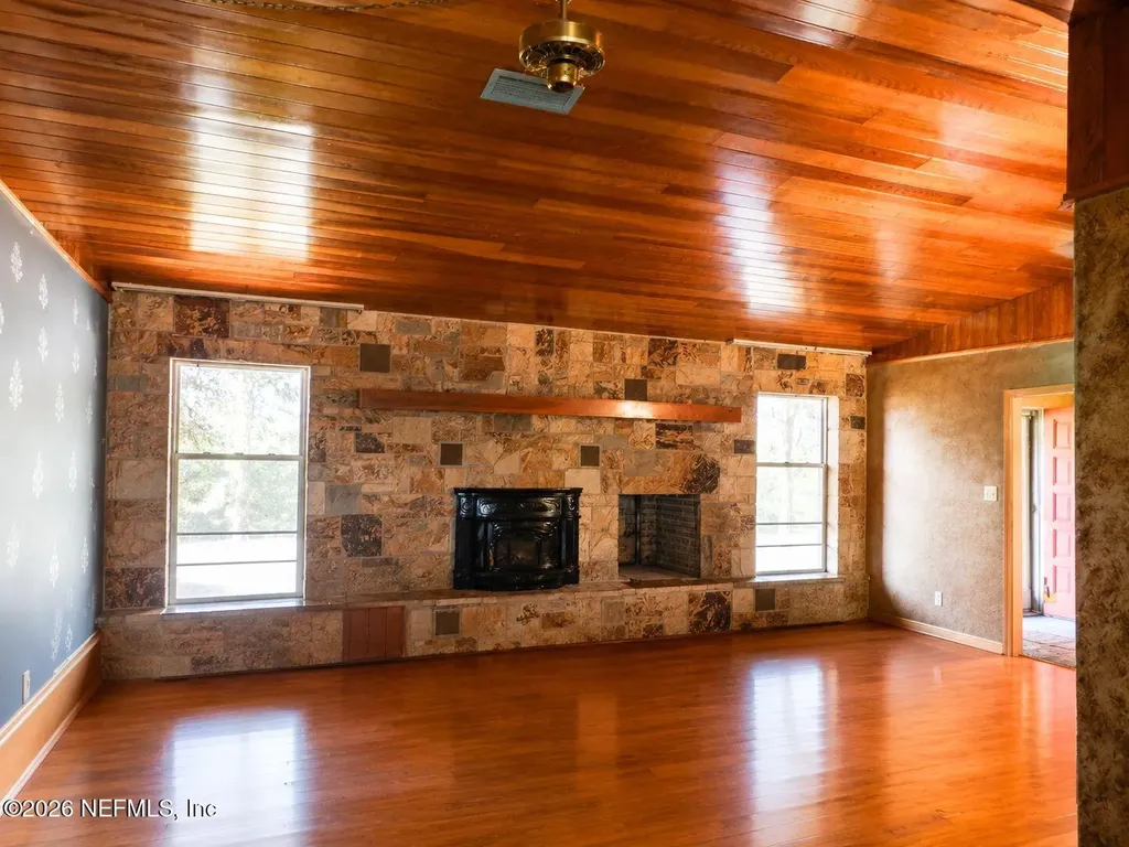 7780 State Road 100 Keystone Heights FL 32656