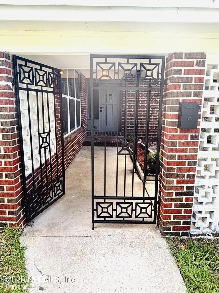 5832 Lusaid Drive Jacksonville FL 32209