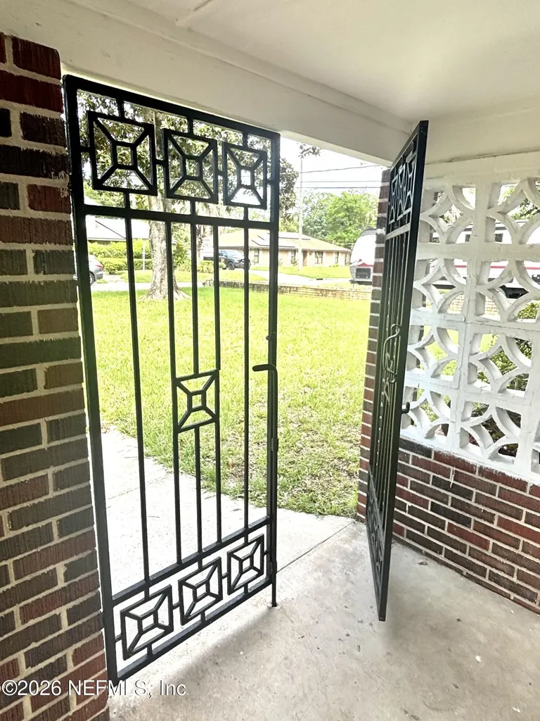 5832 Lusaid Drive Jacksonville FL 32209