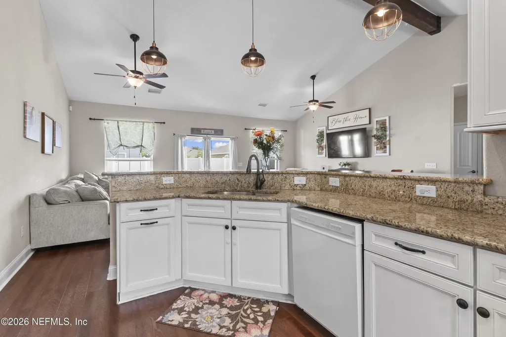 737 Constitution Place Macclenny FL 32063