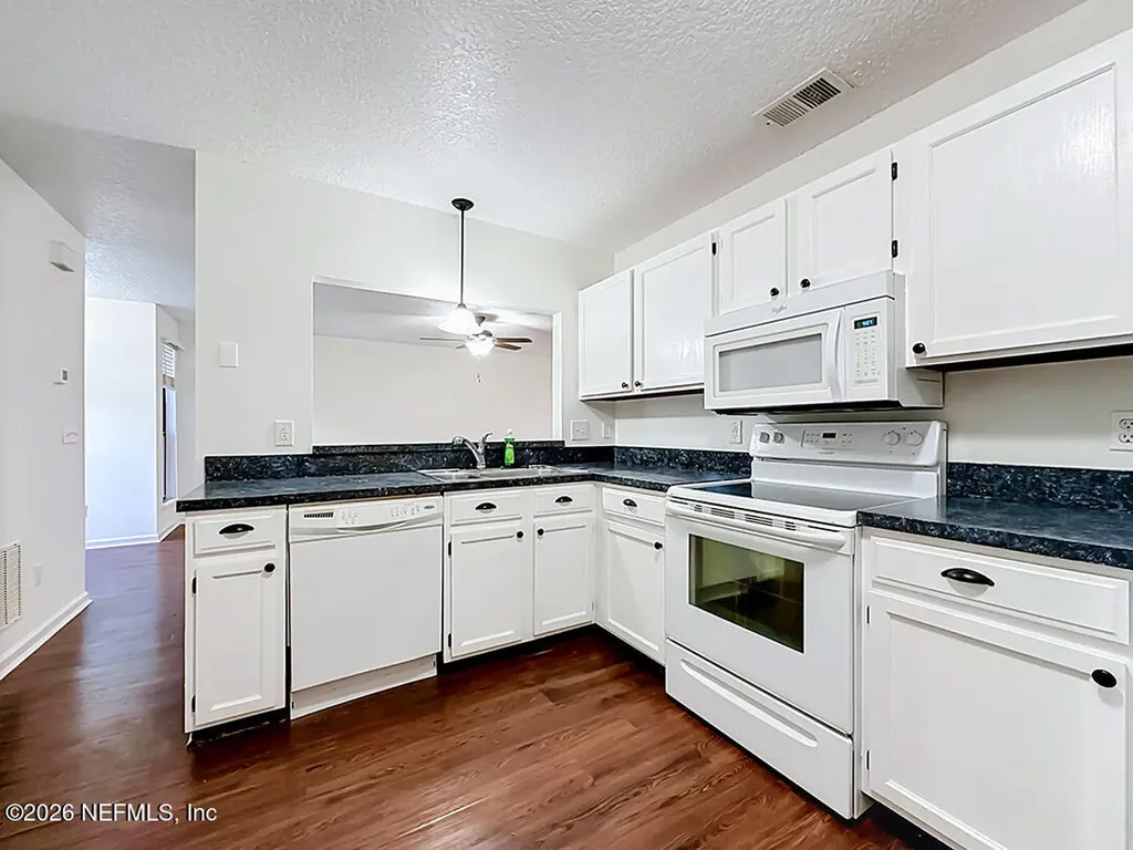 4042 Stillwood Drive Jacksonville FL 32257