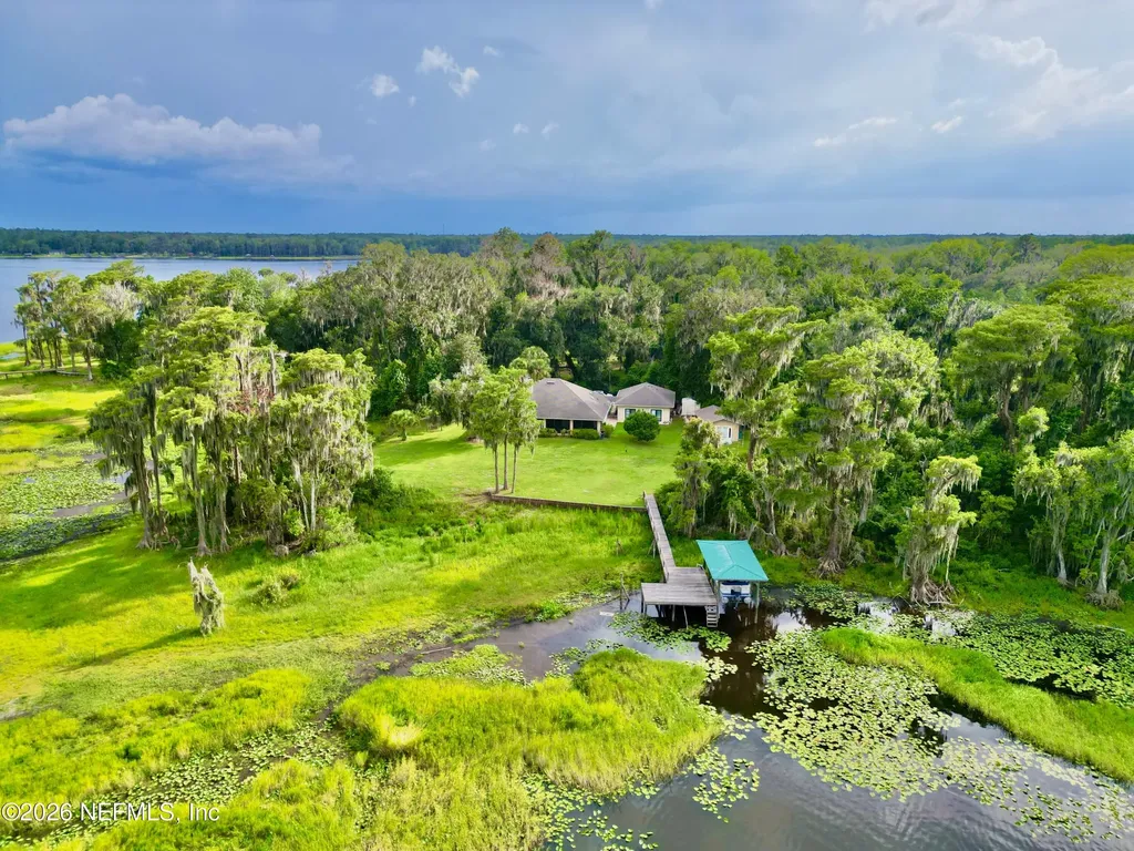20924 NE 132nd Ave Avenue Waldo FL 32694