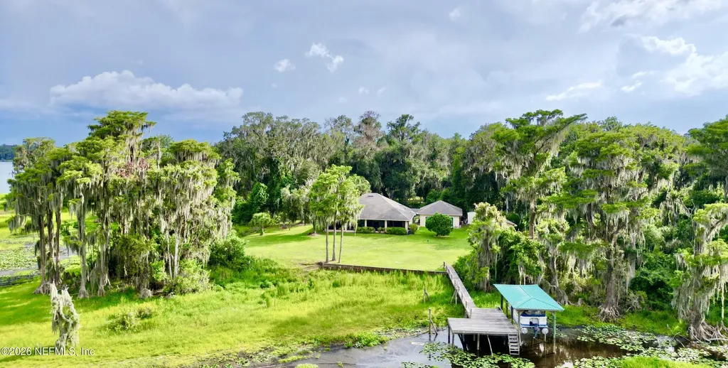 20924 NE 132nd Ave Avenue Waldo FL 32694