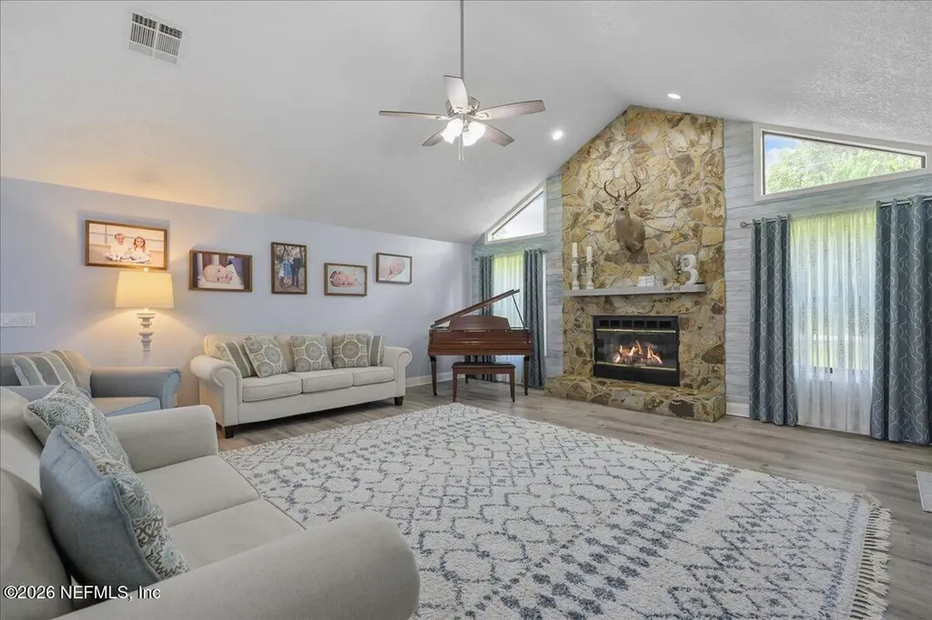 101 Lisa Lane Palatka FL 32177