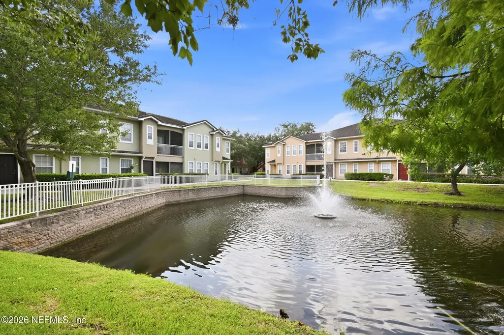 10075 Gate Parkway N Jacksonville FL 32246