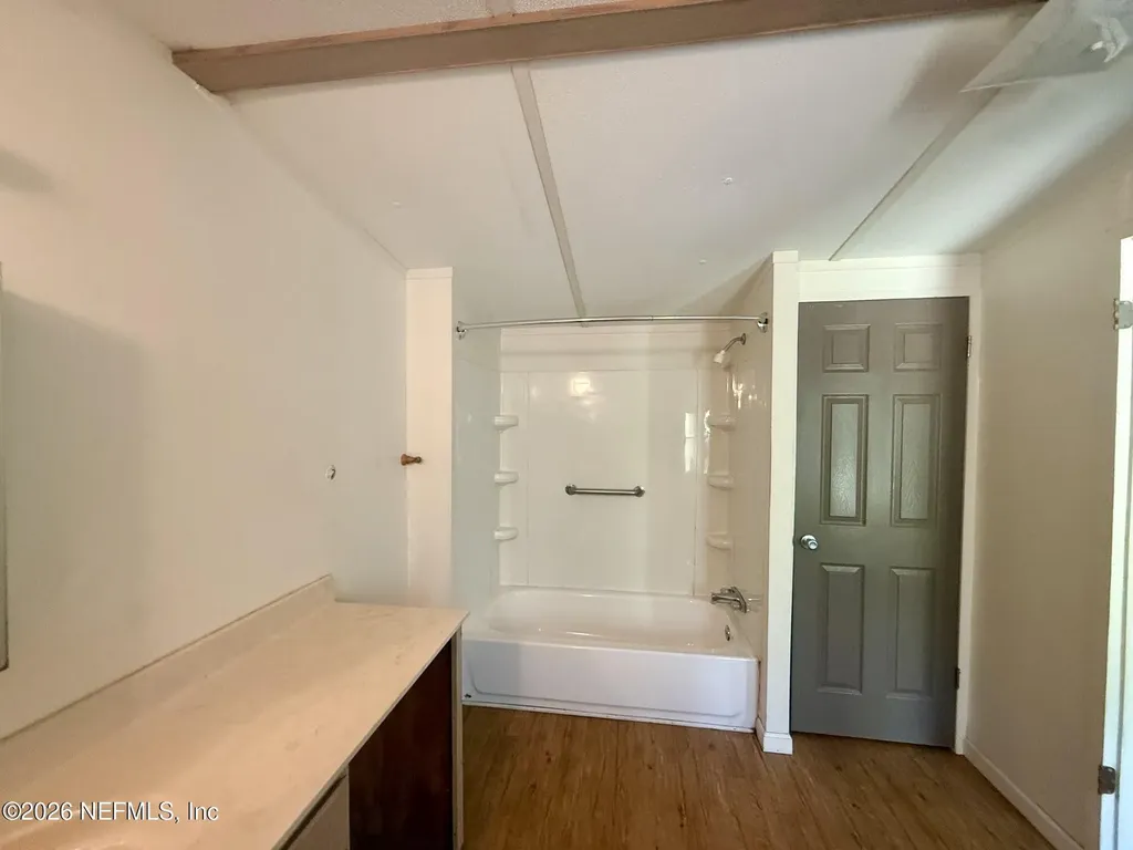 222 Pine Street Hawthorne FL 32640
