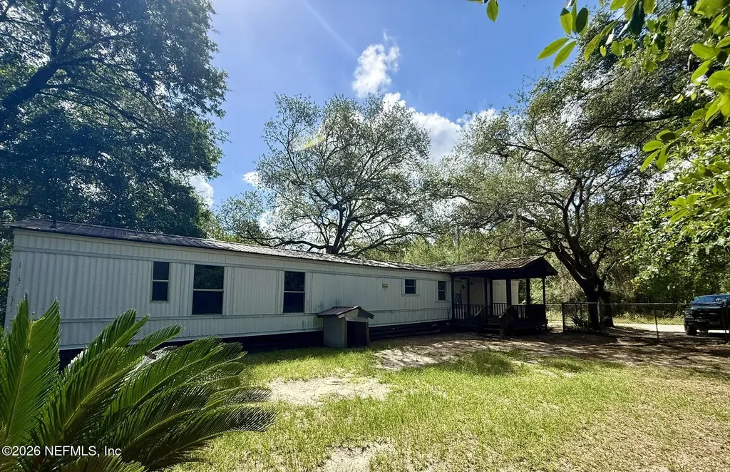 222 Pine Street Hawthorne FL 32640