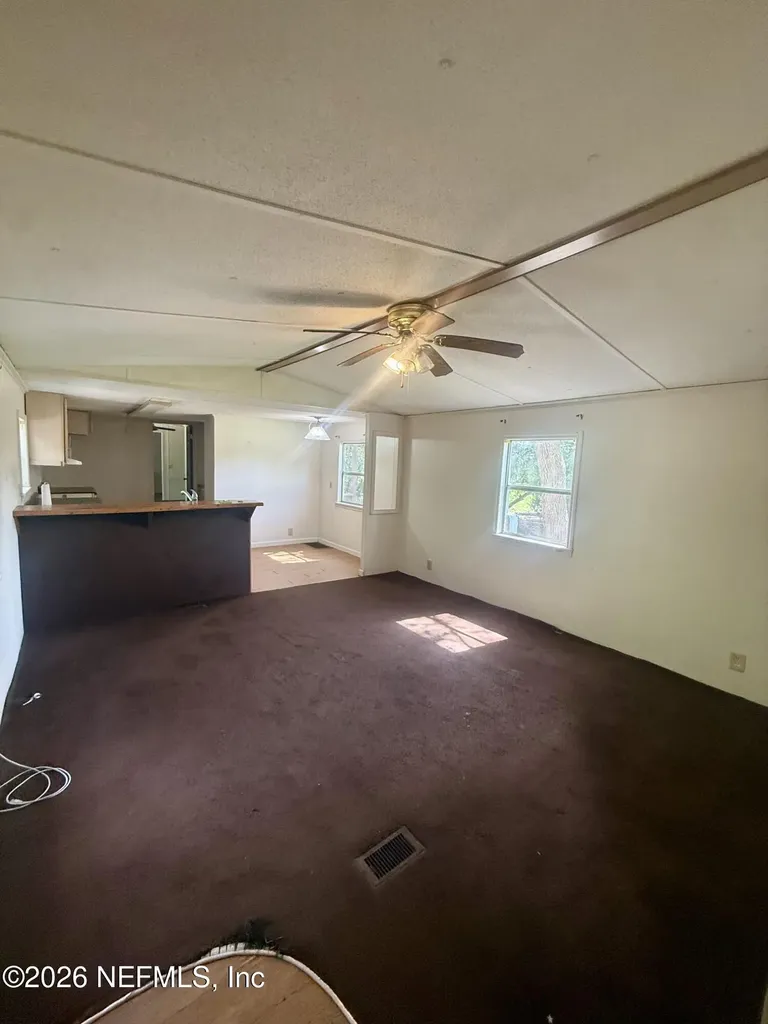 222 Pine Street Hawthorne FL 32640