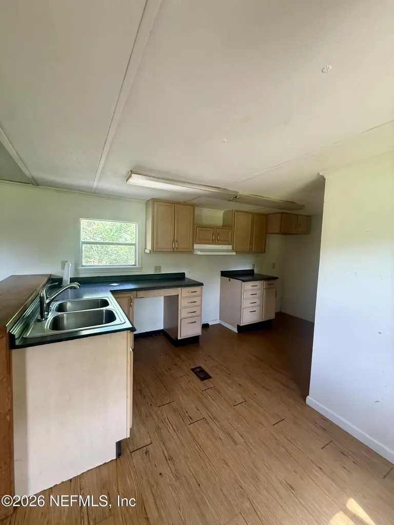 222 Pine Street Hawthorne FL 32640