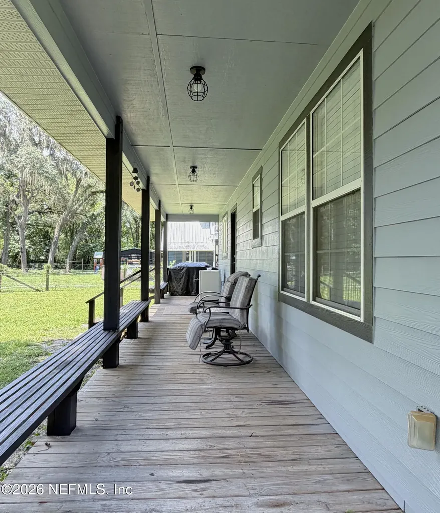 327 Keuka Lake Trail Interlachen FL 32148