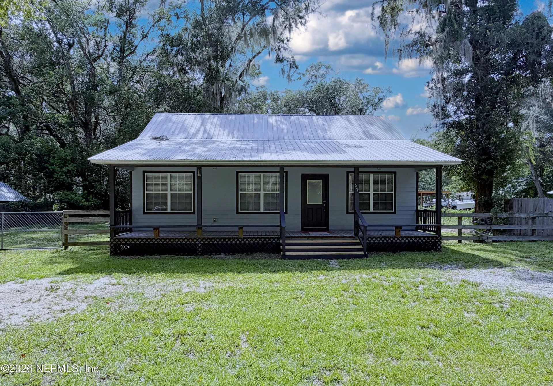 327 Keuka Lake Trail Interlachen FL 32148